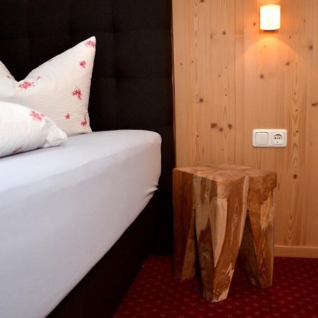 Alpen Gastehaus Bed & Breakfast Bad Kohlgrub Room photo